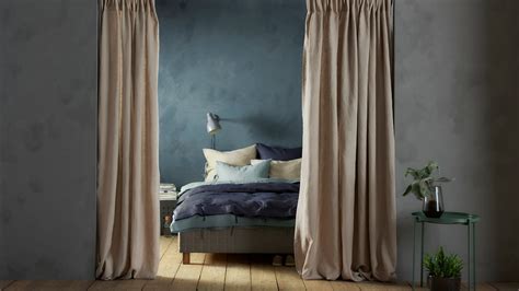 Slik bruker du gardiner til å dele opp rommet ditt - IKEA