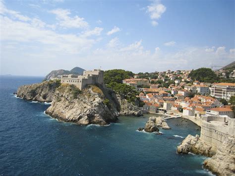 This map pack includes 4 maps which are all focused on a major croatian coastal city and the islands around it. Hvar (island) - Croatia Reviews