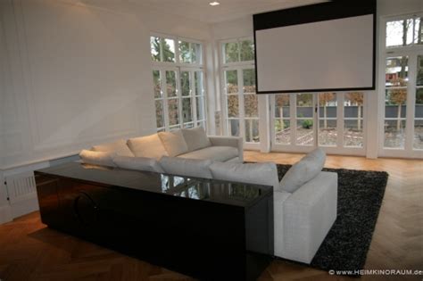Von der decke runter kurbeln kann. Heimkino "Hope" - Heimkinoraum.de