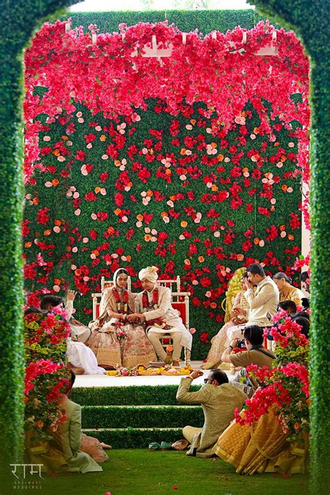 Top more than 140 marriage stage flower decoration images best - seven