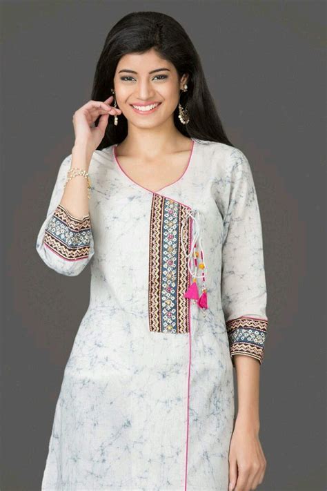 Pin By Nita On Beautiful Dresses Kurti Neck Designs Cotton Kurti Designs Salwar Neck Designs
