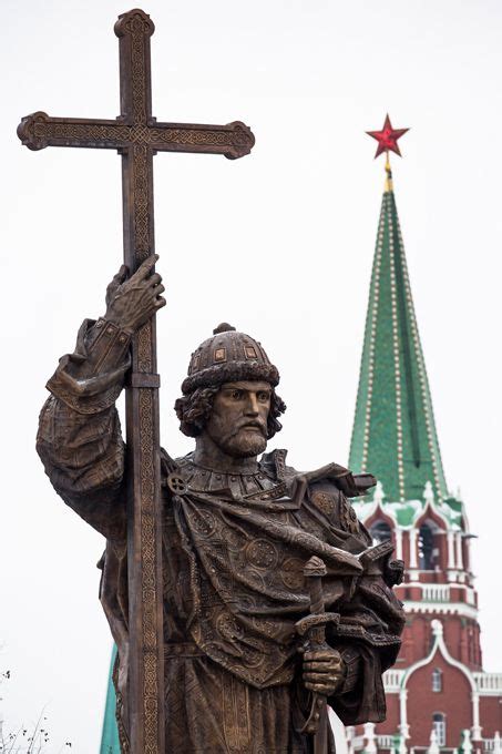 Prince Vladimir Monument In Moscow Unveiled Russian