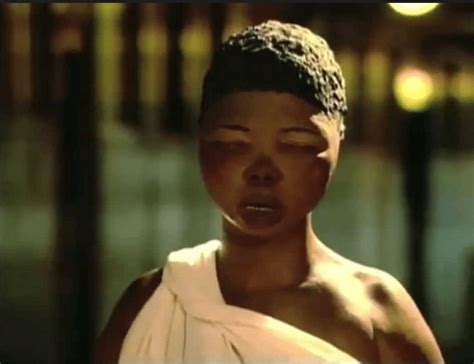 Being just 4ft 7in tall, she belonged to the khoikhoi nomadic tribe that lived in the eastern part of the cape colony of today's south africa. The Saartjie Treatment: Why Black Women are Still the ...
