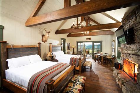 One Room Mountain Top Cottage Big Cedar Lodge