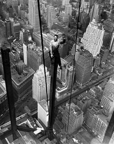 39 Photos That Show The Danger Of Constructing The Empire State