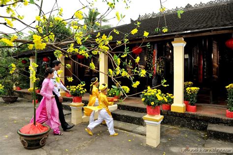 Hồi tháng 9, bộ lao động, thương binh và xã hội đề xuất nghỉ tết nguyên đán tân sửu 2021 gồm 7 ngày, trong đó 5 ngày nghỉ chính thức và hai ngày nghỉ. Nguồn gốc Tết Nguyên Đán bắt nguồn từ bao giờ? 90% người ...