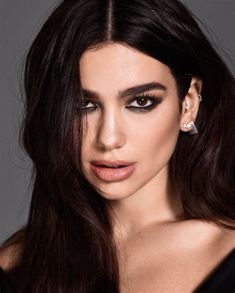 In addition to her previously released singles in early 2019, lipa won best new artist at the 61st grammy awards, also taking the prize for best. 12 Things You Don't Know About Dua Lipa - 360dopes