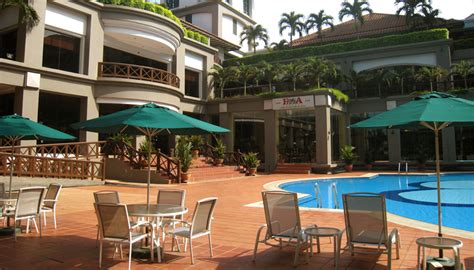Atlantis ressidence 1bilik mahkota hotel 1,2,3bilik free swimming pool lokasi area bandar melaka www.wasap.my/601110872656/mahkotahotelmelaka. Lamanya Tak Ke Mahkota Hotel Melaka..