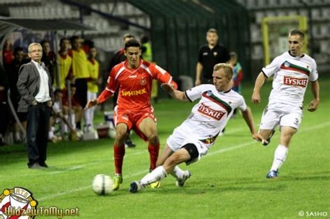 Свитшот граффити союз 1 200 ₽. Z GKS Tychy w sobotę o 13:00, z Dolcanem w środę o 15:30 ...