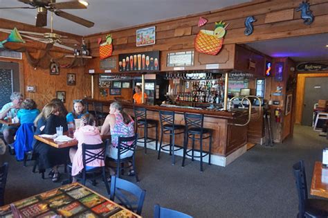 East Bay Crab House - Navarre - Menus and pictures