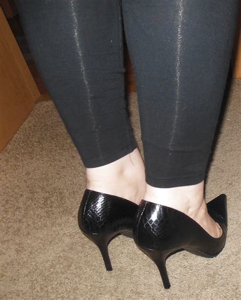 Wife S Pretty Feet Black Pointed Heels With Cumshot Photo