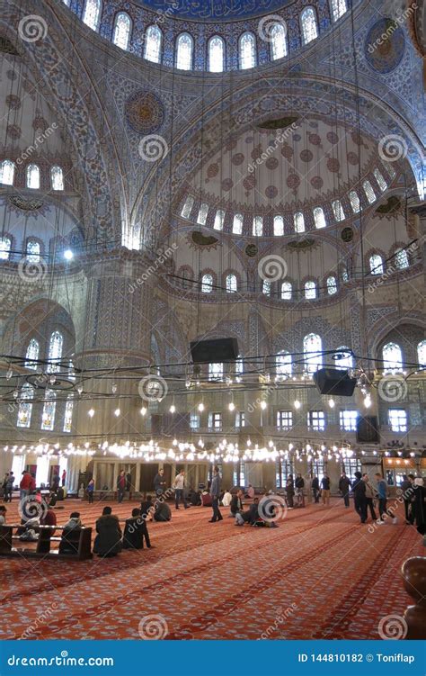 Interior De La Mezquita Azul Estambul Turqu A Fotograf A Editorial