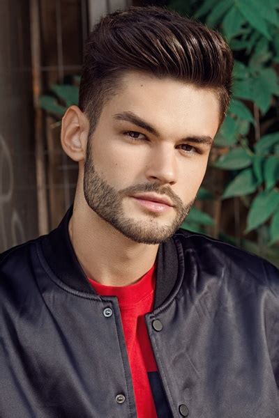 Cleopatra stratan & edward sanda. Edward Sanda, super succes cu piesa de debut