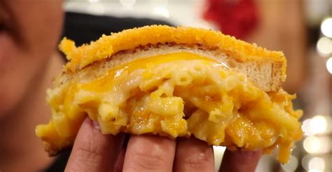 How To Make A Mac N Cheetos Grilled Cheese Sandwich Watch