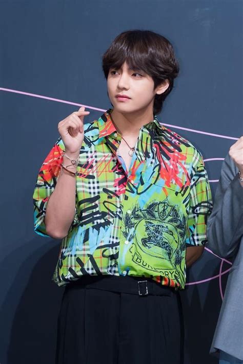 Kim Taehyung Fashion Outfits And Style 2020 Bts K Pop Lugako