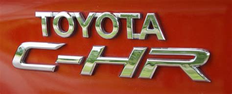 Biltest Toyota C Hr 20 Hybrid Prøvekørsel Bilanmeldelse Test