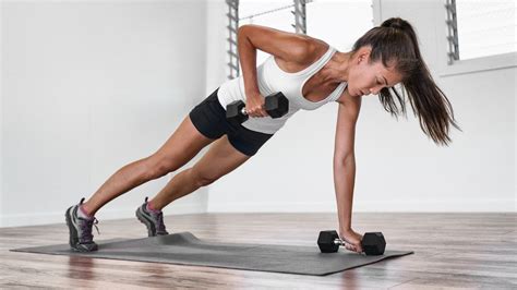 6 Simple Dumbbell Exercises To Build And Tone Your Back Form Us