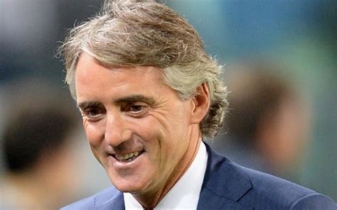 منتخب إيطاليا لكرة القدم (بالإيطالية: مانشيني: منتخب إيطاليا يجب أن يبقى إيطالياً