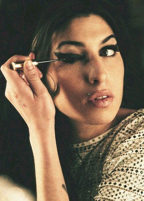 A Photographic Tribute Amy Winehouses Legacy Lives On Live Fast