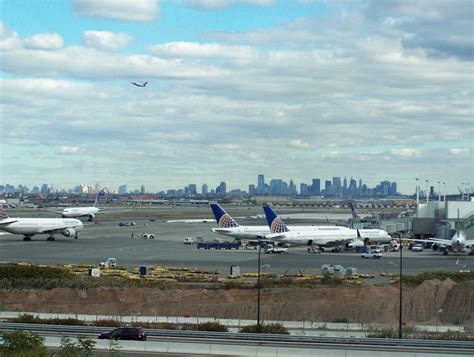 Airport information including flight arrivals, flight departures, instrument approach procedures, weather, location, runways, diagrams, sectional charts, navaids, radio communication frequencies, fbo and fuel prices, hotels, car rentals. Newark Liberty International Airport - Travel guide at ...