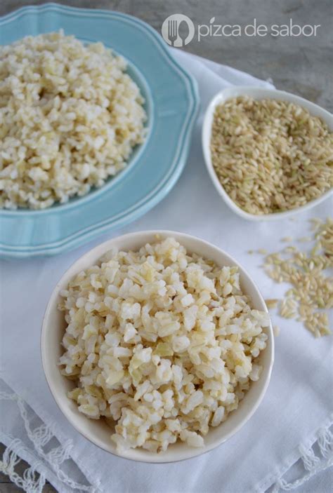 El arroz integral es más difícil de cocinar ya que necesita más tiempo de cocción en comparación del arroz blanco. Arroz integral perfecto con los granos separados (receta ...