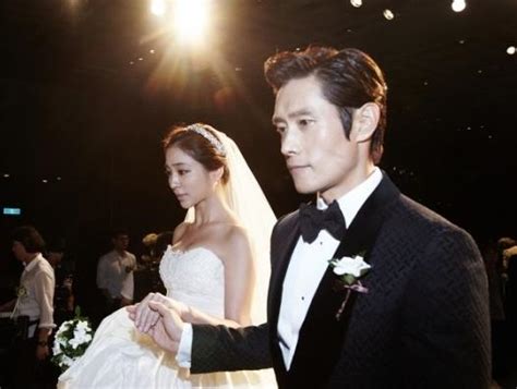 Actress Lee Min Jung Wife Of Actor Lee Byung Hun Gives Birth To 1st