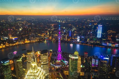 Vista Nocturna Del Distrito De Lujiazui De La Ciudad De Shanghai En