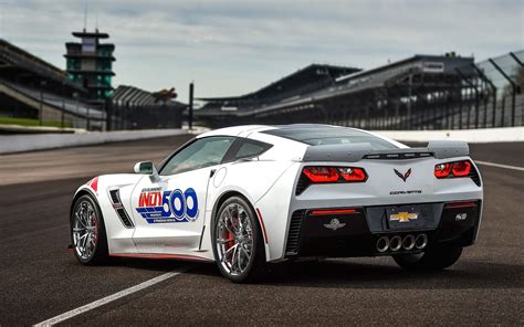 В 2017 году допинговый скандал набрал обороты и достиг апогея. 2017 Chevrolet Corvette Grand Sport Indianapolis 500 Pace ...