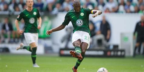 Ermutigend, dass hier eine person des öffentlichen lebens zu andererseits bezeichnend, dass dieses verhalten so außerordentlich ist. Kapitänsbinde des VfL Wolfsburg: Ich bin ja tolerant, aber ...