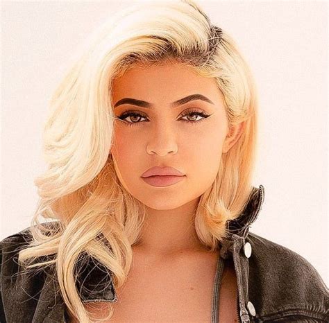 Трэвис скотт и кайли дженнер. KYLIE JENNER | Кайли дженнер, Красивый макияж, Модели