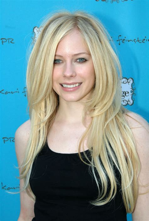 Born september 27, 1984) is a canadian singer, songwriter and actress. AVRIL LAVIGNE at Golden Globes Style Lounge 01/12/2006 ...