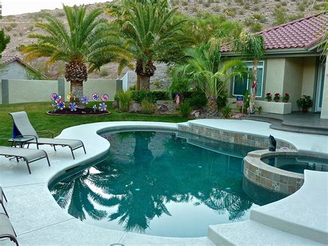 Desert Landscape With Pool House In Back Pool Landscaping Backyard