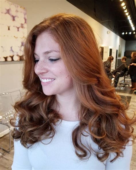 Try a long style with a few layers near the bottom for interest. Top 28 Haircuts for Heart Shaped Faces | Heart shaped face ...