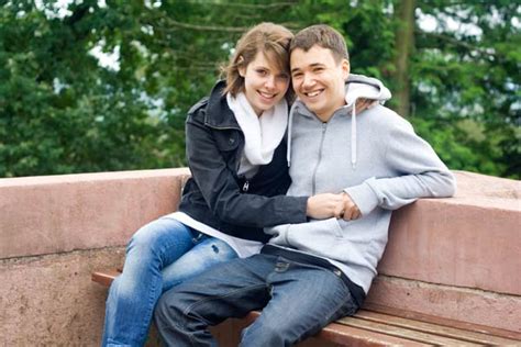 Sie kehrt sich nach innen, was sich bei den jugendlichen mit adhs insbesondere durch eine innere unruhe sowie aggressives verhalten zeigt. Jugendliche in der Pubertät: Die erste große Liebe | 2