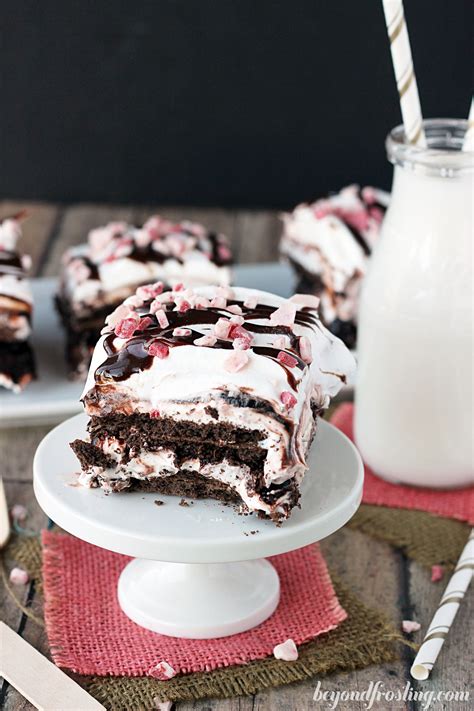 Sprinkle mini chocolate chips evenly over the top. Chocolate Peppermint Lasagna | Recipe | Peppermint dessert ...