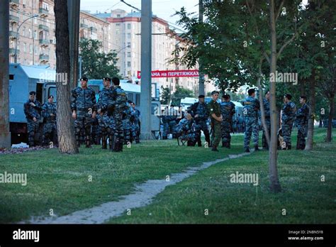 russian police officers gather to secure the area where former russian army colonel yuri budanov