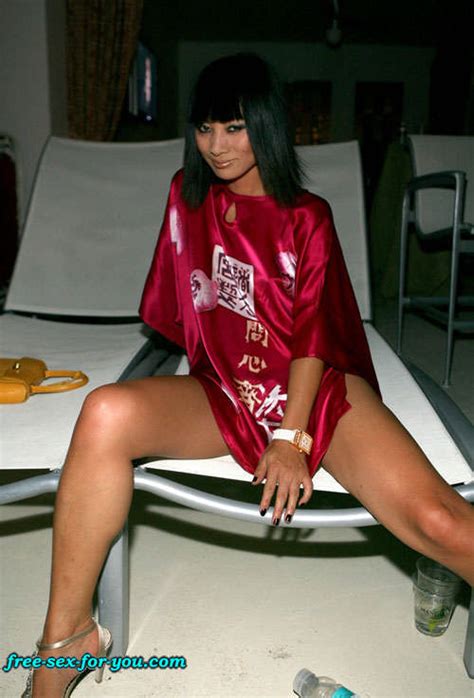 Bai Ling Nipple Slip And Showing Great Legs To Paparazzi Porn Pictures