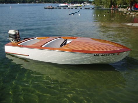 Outboard Wooden Boat Classic Boat Design Outboard Boats Boat