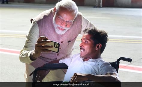 Special Selfie Pm Modi Meets Specially Abled Bjp Worker In Chennai