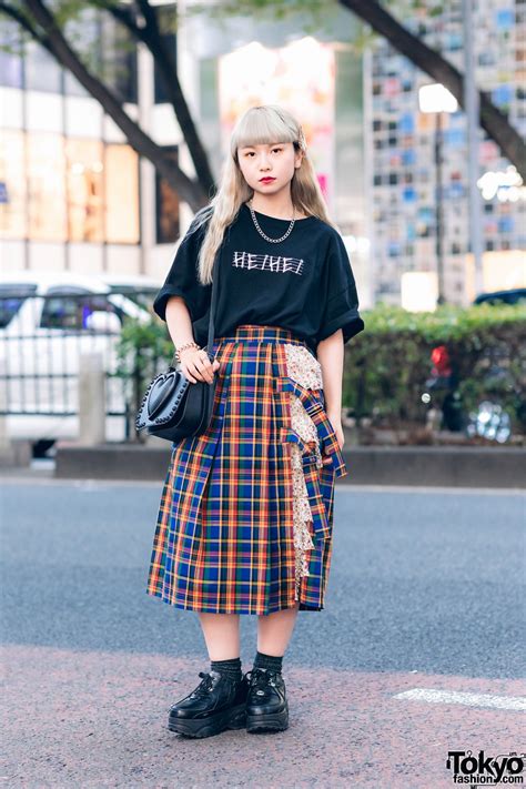Heihei Harajuku Streetwear Style W Logo T Shirt Layered Plaid Skirt