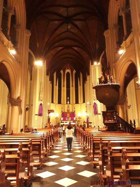 Kristus yang sungguh nyata hadir dipadukan dengan arsitektur yang sederhana dan bersahaja. Download Gambar Gereja Katolik ~ Downloadjpg