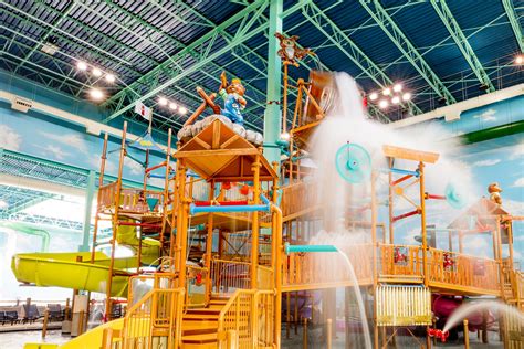 Great Wolf Lodge Is Not For The Faint Of Heart (But It's Worth It
