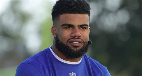 video ezekiel elliott exposes woman s breast at st patrick s day party in dallas eleven warriors