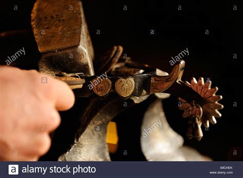 Süßer schlüsselanhänger mit cowboystiefel und sporen. Cowboystiefel Mit Sporen Stockfotos und -bilder Kaufen - Alamy