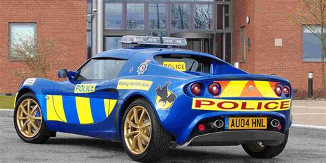 Kostenlose malvorlagen und ausmalbilder von einem polizeiauto. Lamborghini Huracán LP 610-4 Polizia: Neues Arbeitsgerät für die italienische Polizei - auto ...