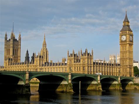 It lies on the north bank of the river thamesnote 1 in the heart of the london. Palace of Westminster, UK | w3ndz | Flickr
