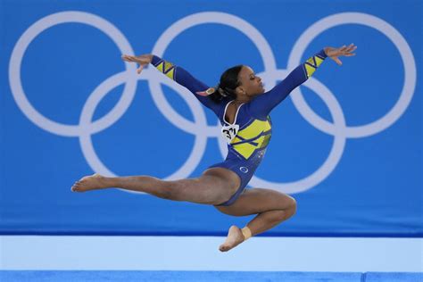 Rebeca Andrade Tommie Smith E Mais Atletas Negros Que Fizeram Hist Ria Nas Olimp Adas