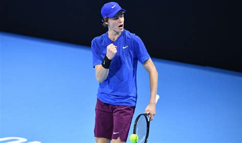 Enjoy your viewing of the live streaming: Jannik Sinner sueña con ganarle a Roger Federer en Wimbledon
