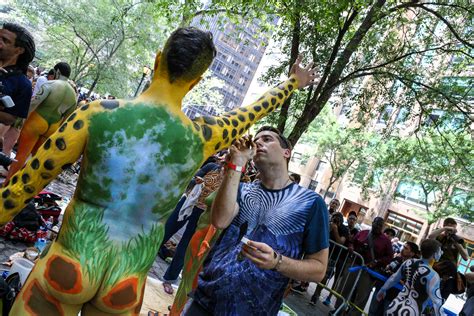 NYC Bodypainting Day Bodypaint Me