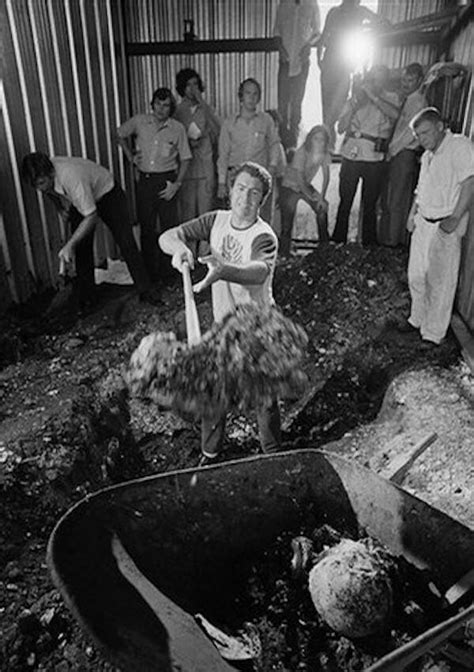 This document contains graphic images that may not be appropriate for sensitive viewers. 28 Serial Killer Crime Scene Photos From Famous Murderers